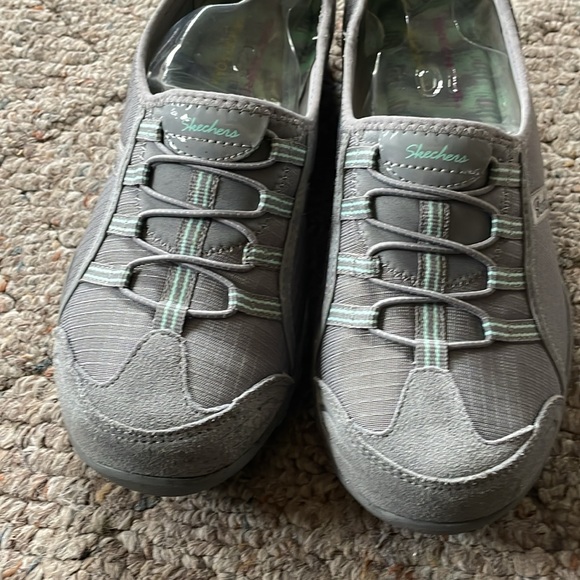 Shoes - Picture 2 of 5